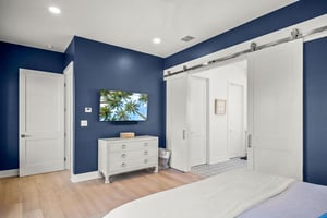 King Suite, 2nd Floor