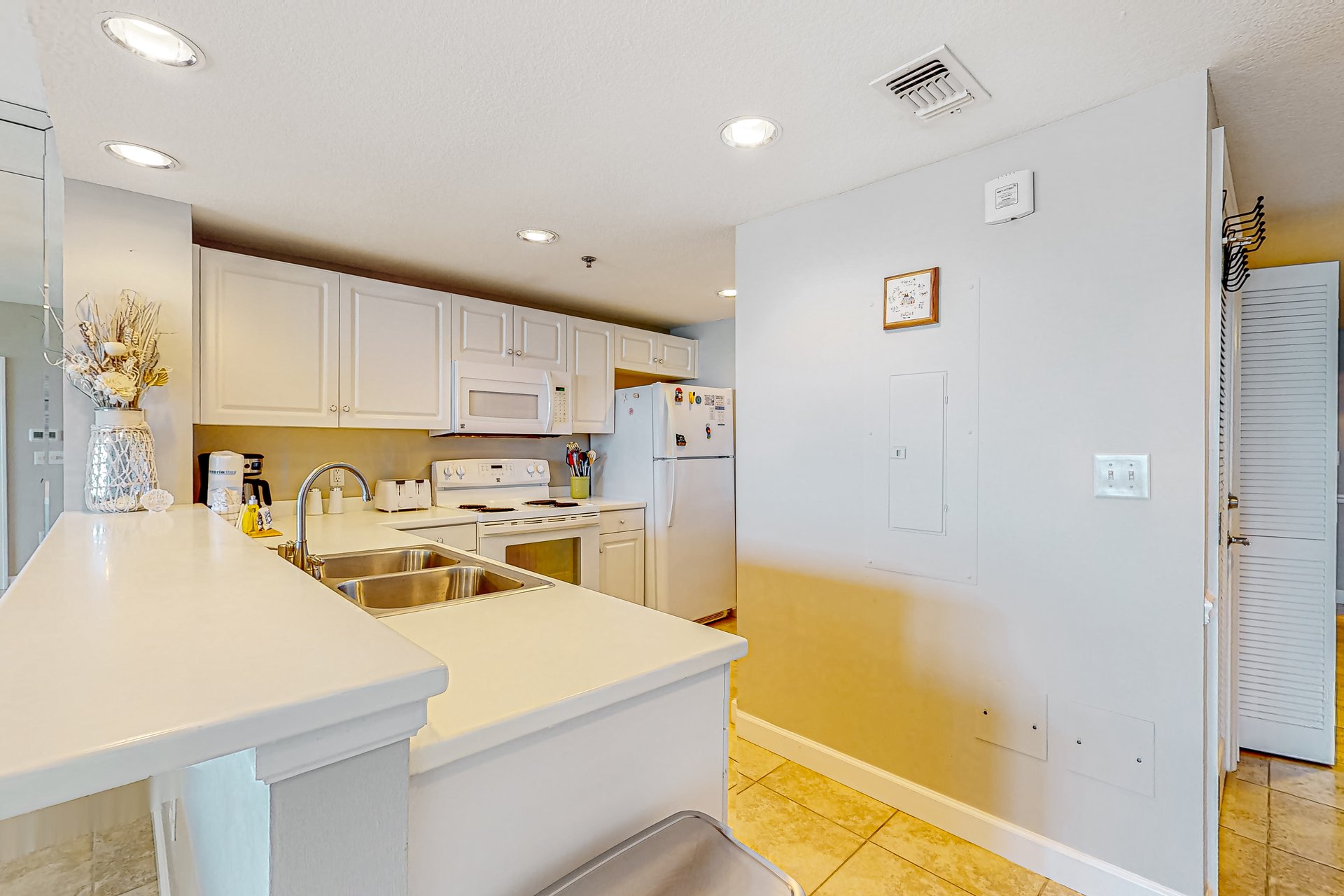 Sterling Sands 514  2 Bedroom 8