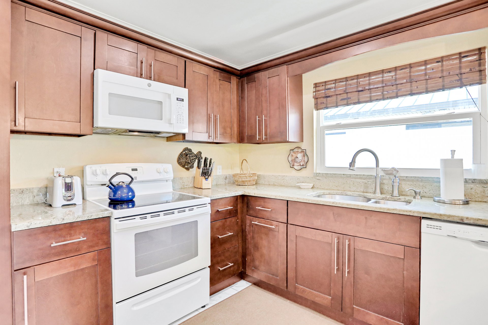 Coastal Palms Retreat 11