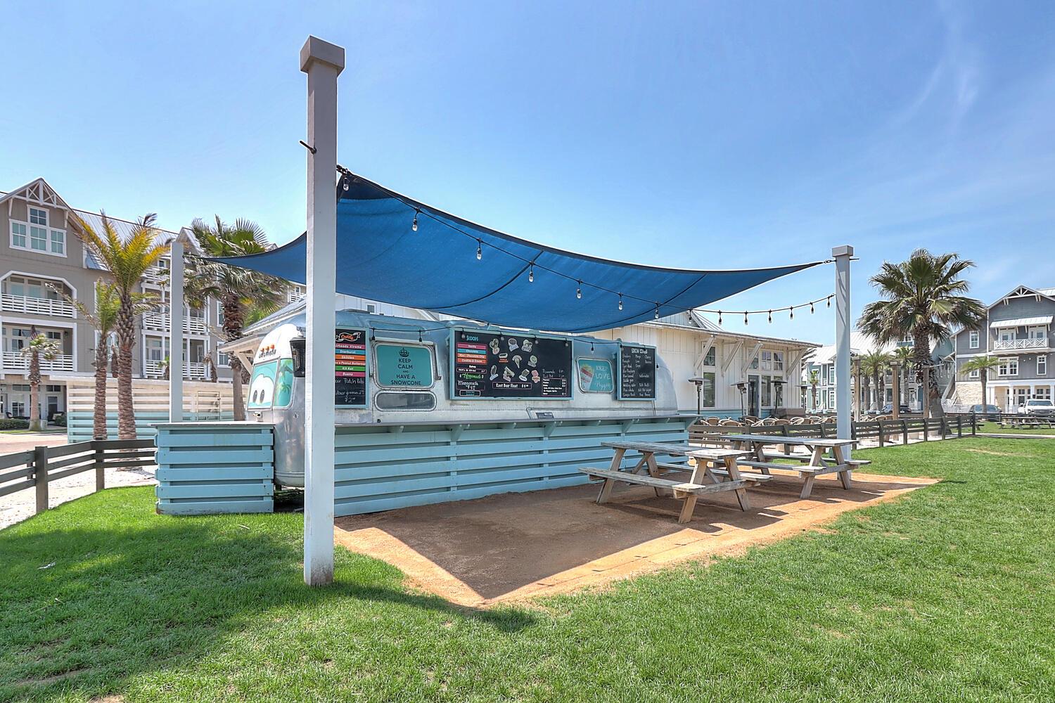 CTreats at The Town Center