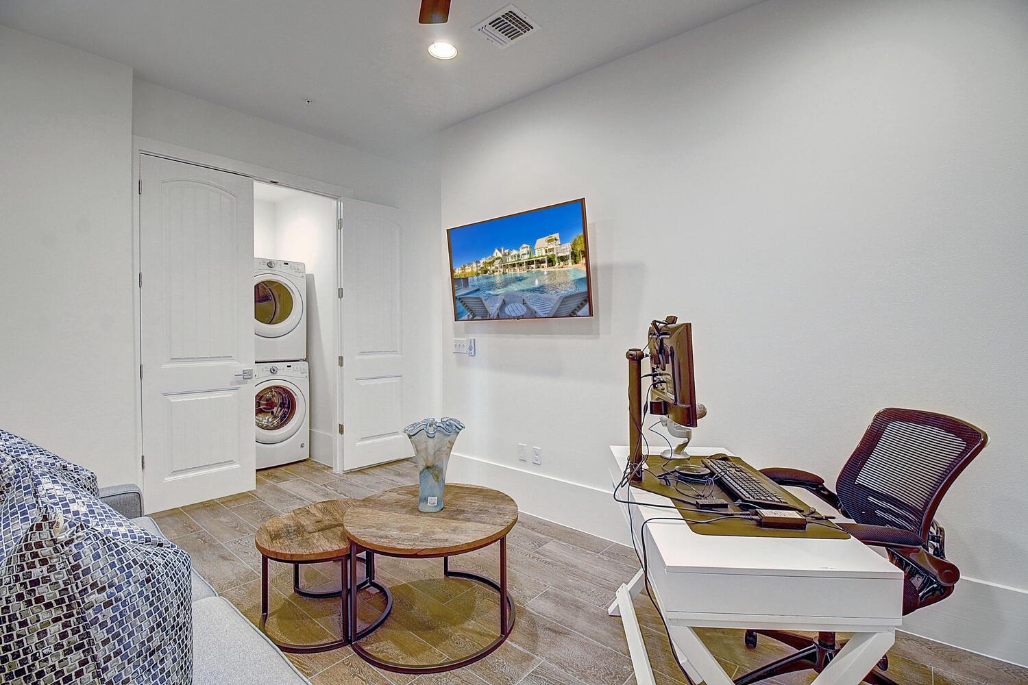 OfficeLiving Area, 2nd Floor