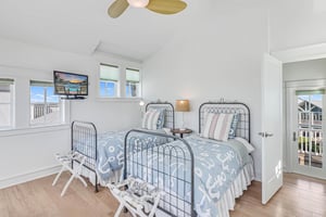 Twin Bedroom with Peaks of Gulf, 3rd Floor