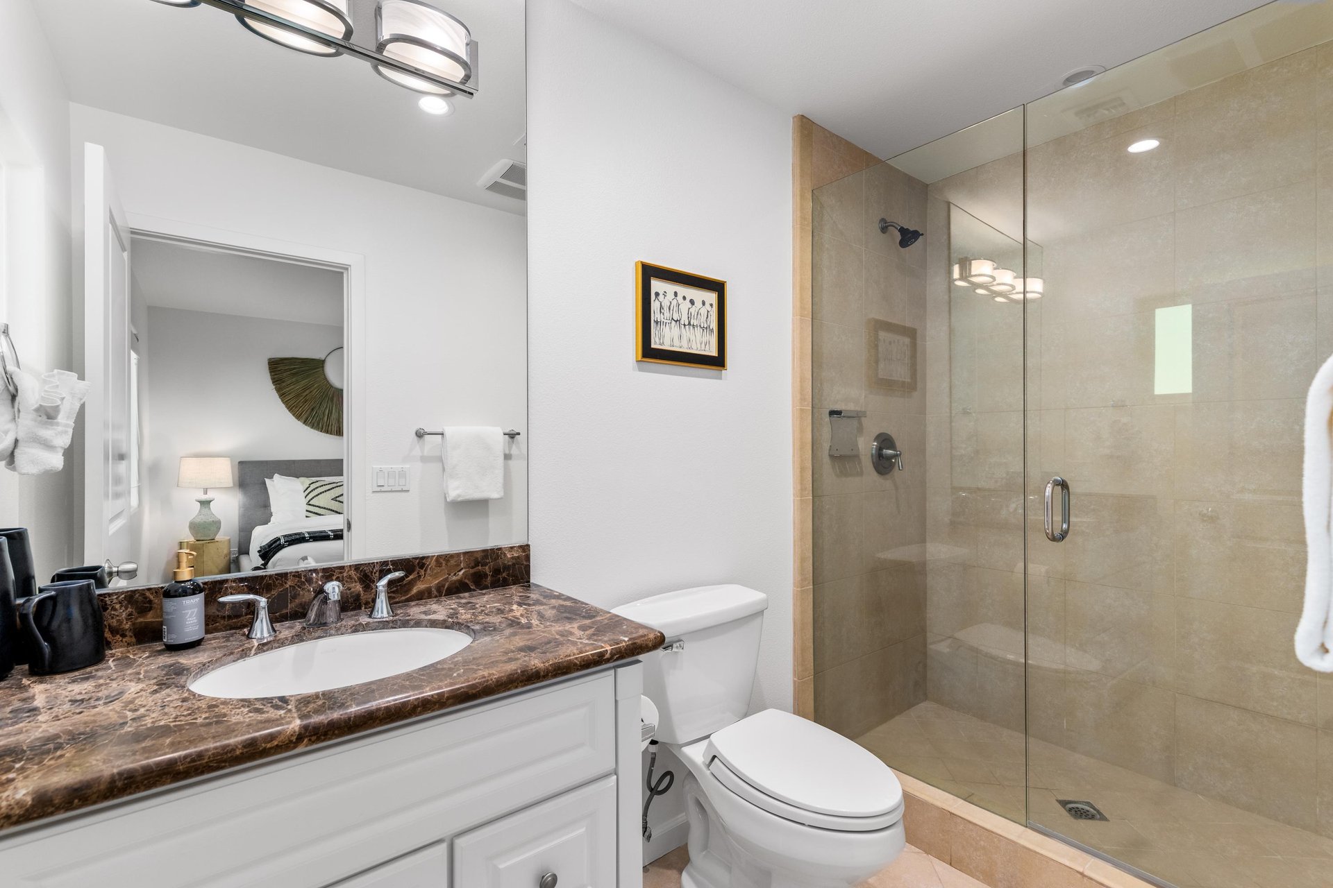 Guest bedroom ensuite bathroom