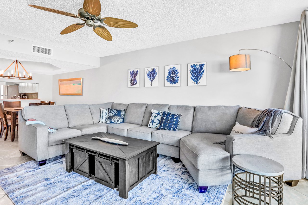 Crescent Beach Club I 3E 4