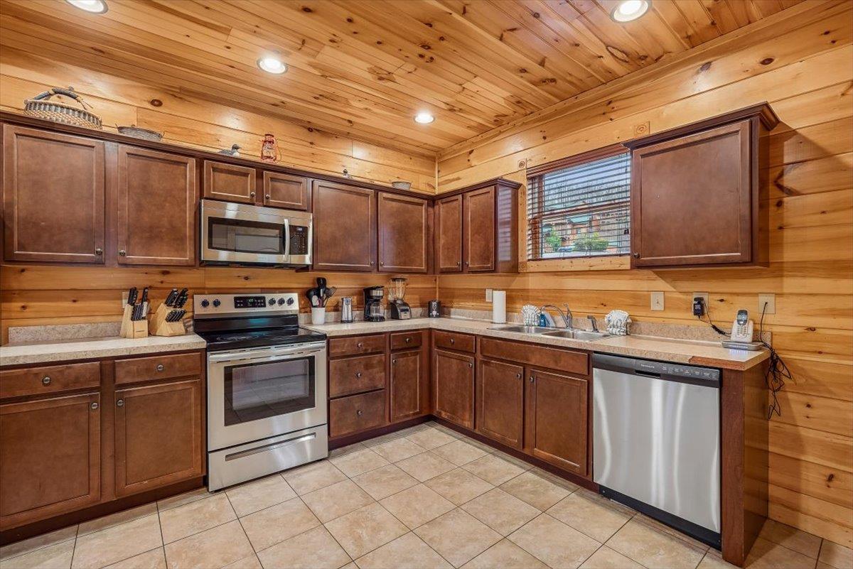 15Kitchen