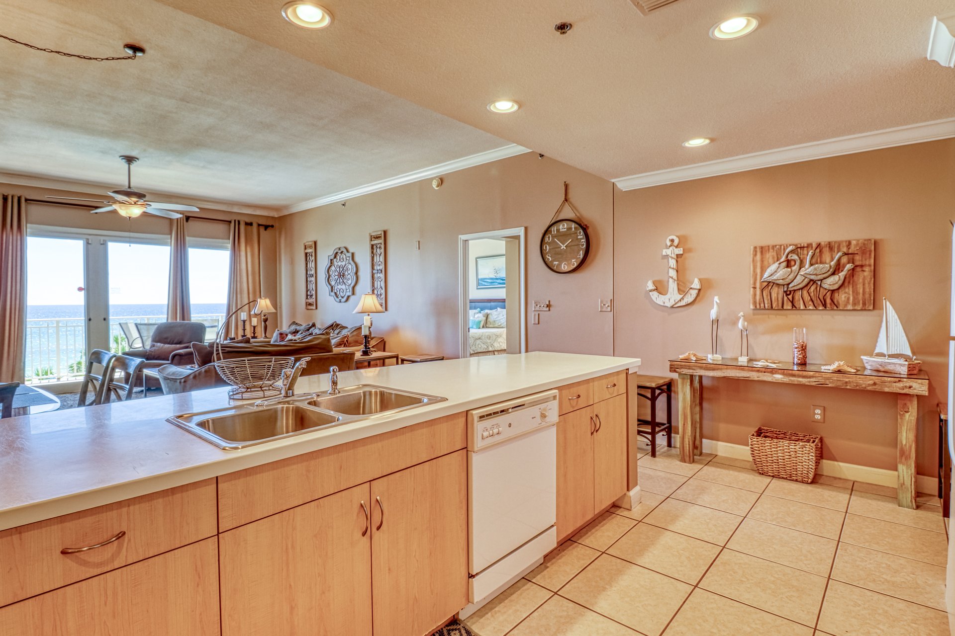 Sterling Beach 305 7