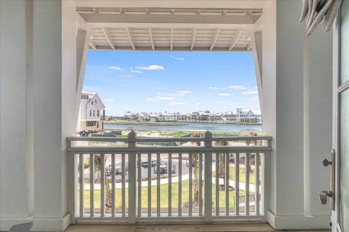 Parkside King Balcony View, 2nd Floor