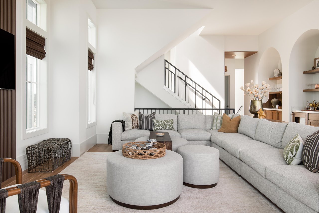 Main Living Area, 2nd Floor