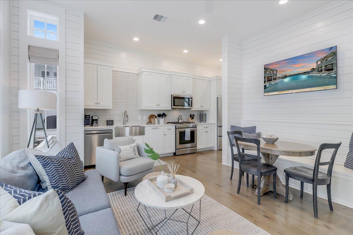Main Living  Dining Area, 1st Floor