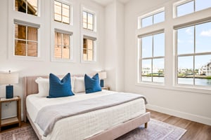 King Bedroom, 2nd Floor