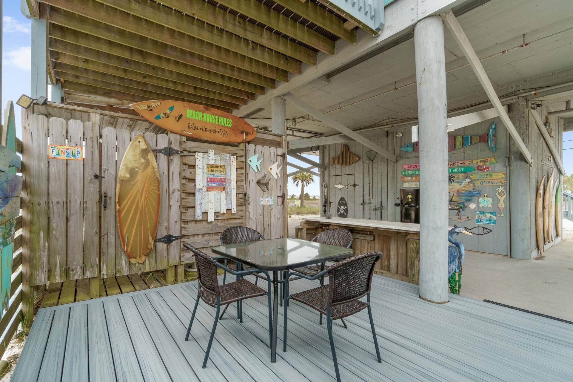 BarHangout Area Under House