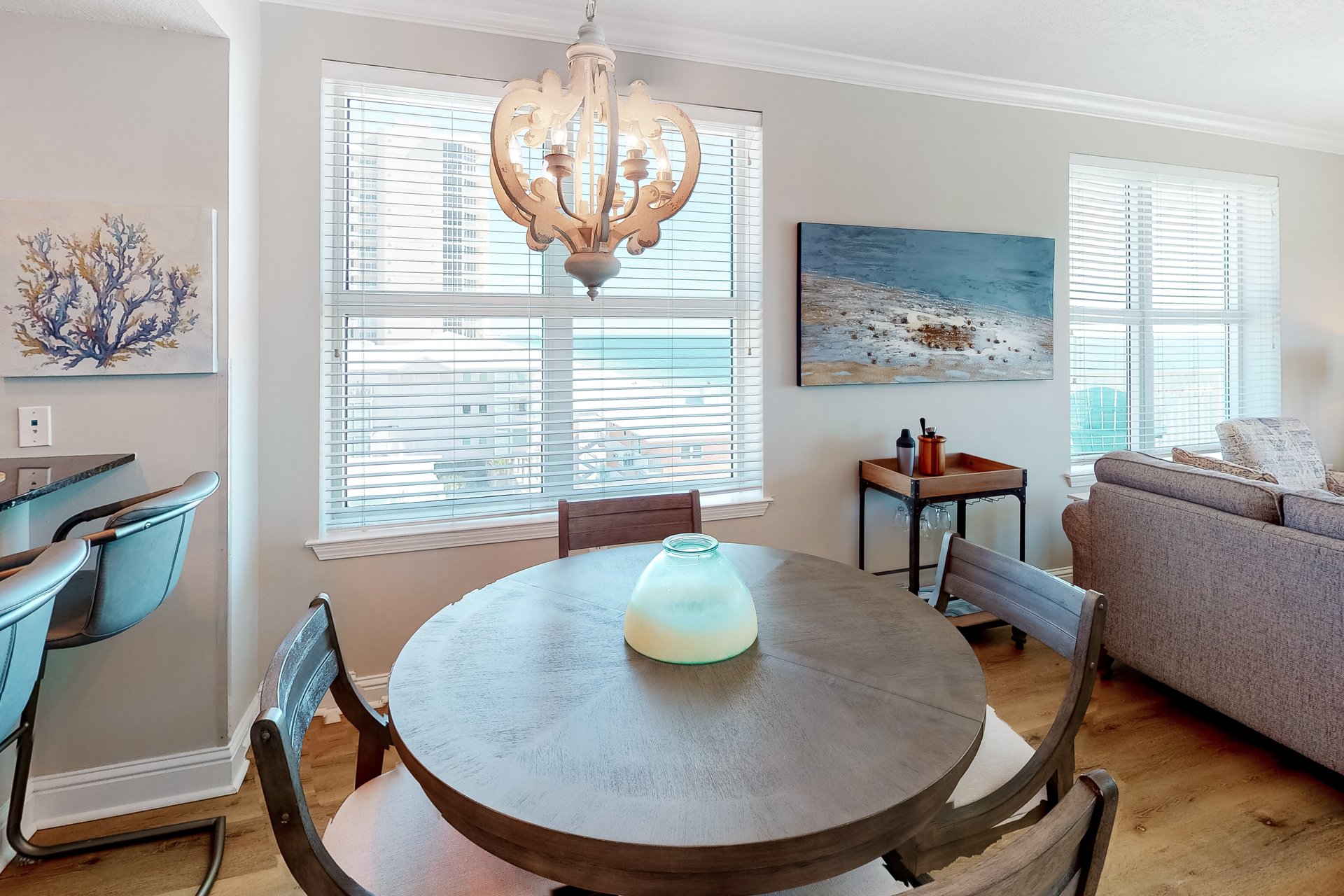 Crystal Shores 601 8