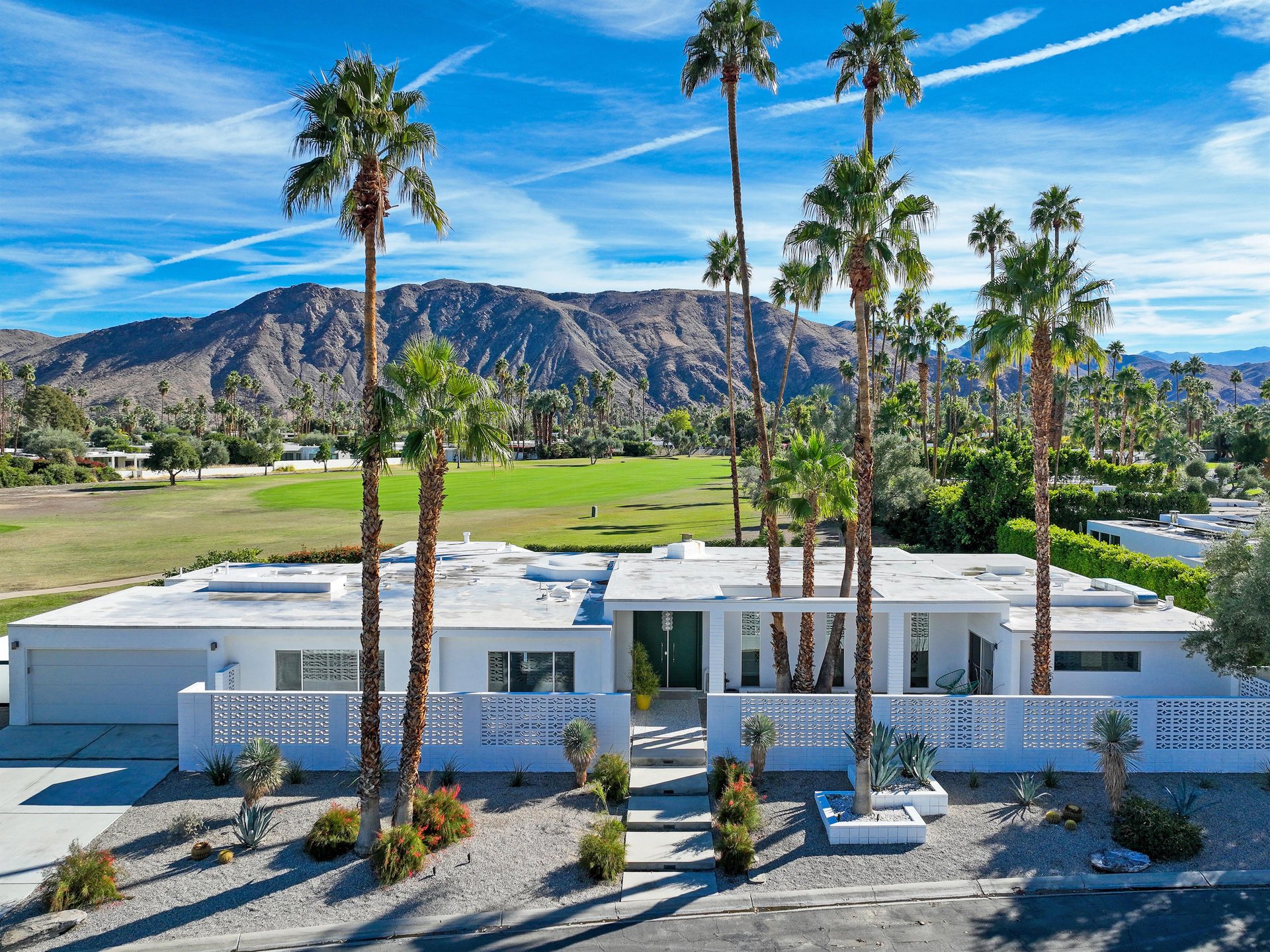 Fabulous Palm Springs location