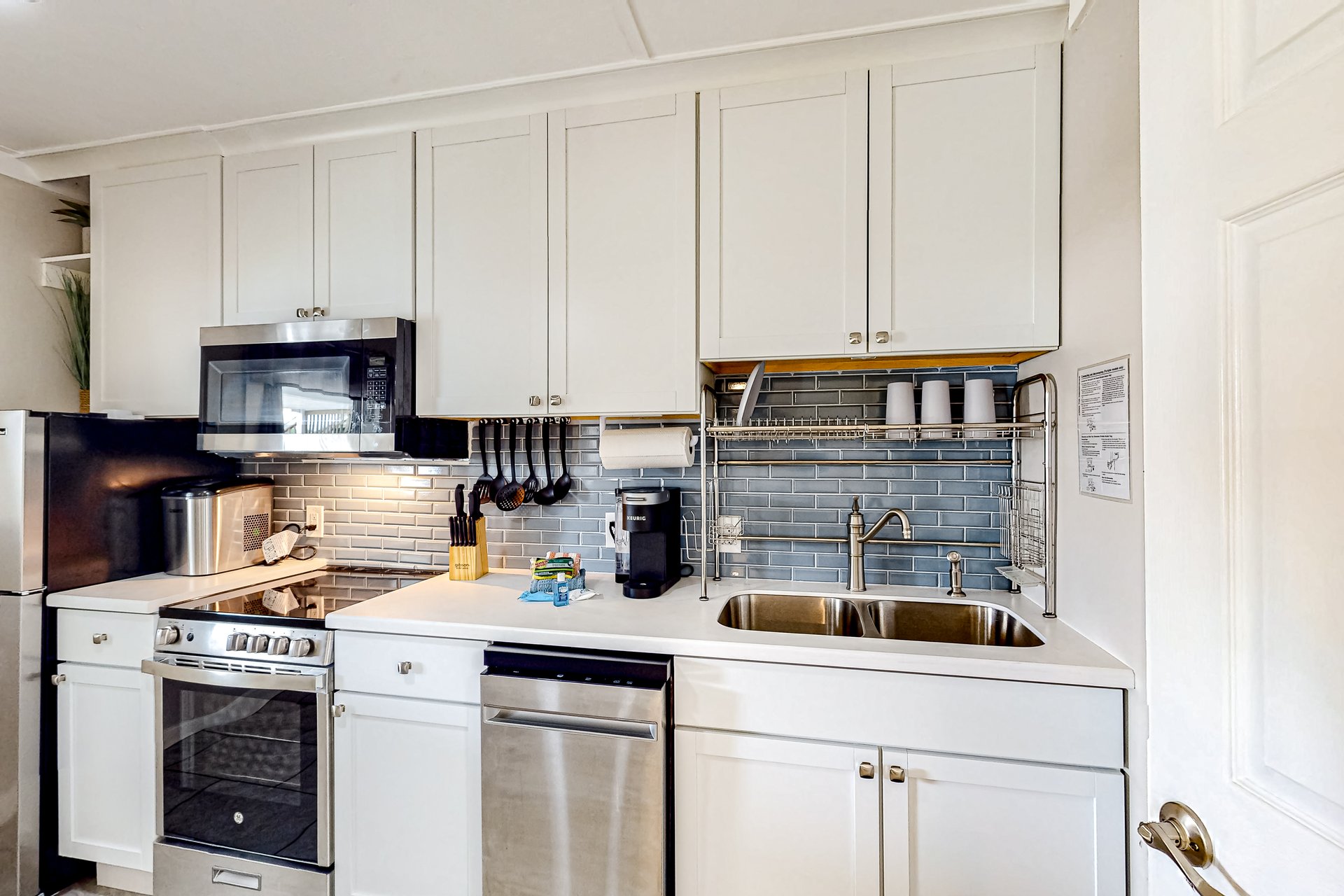 Flood Reef Retreat  Queen Conch Suite 6