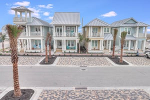 Primary King Deck View, 2nd Floor