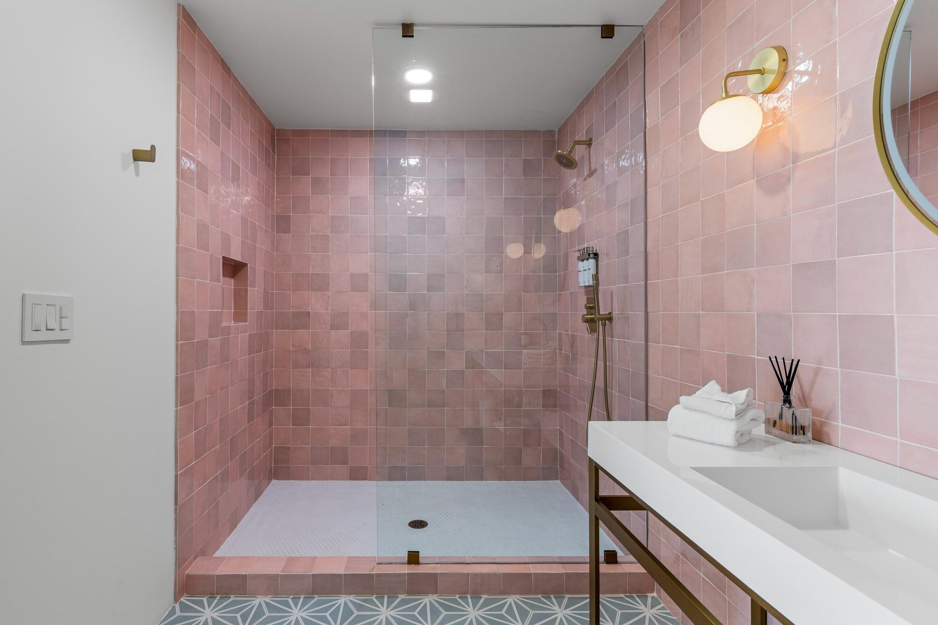 Casita bathroom