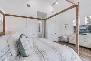 Primary King Bedroom, 2nd Floor