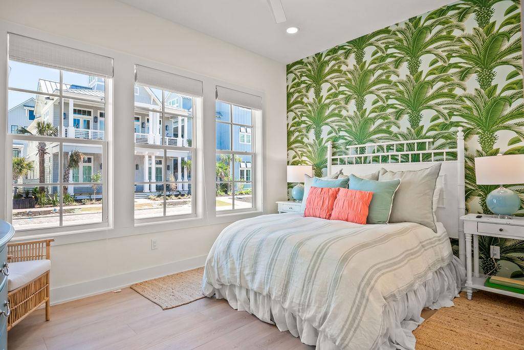 First Queen Suite, 1st Floor