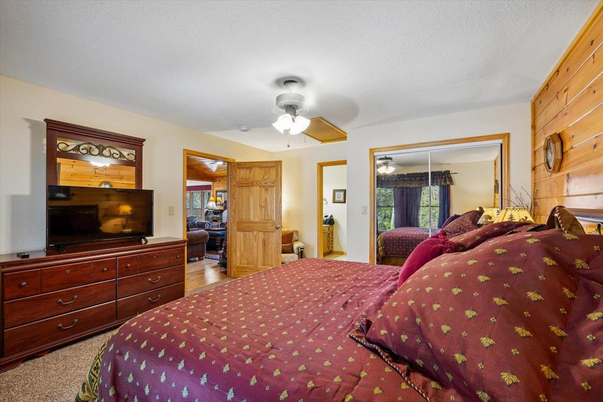 054Bedroom 5