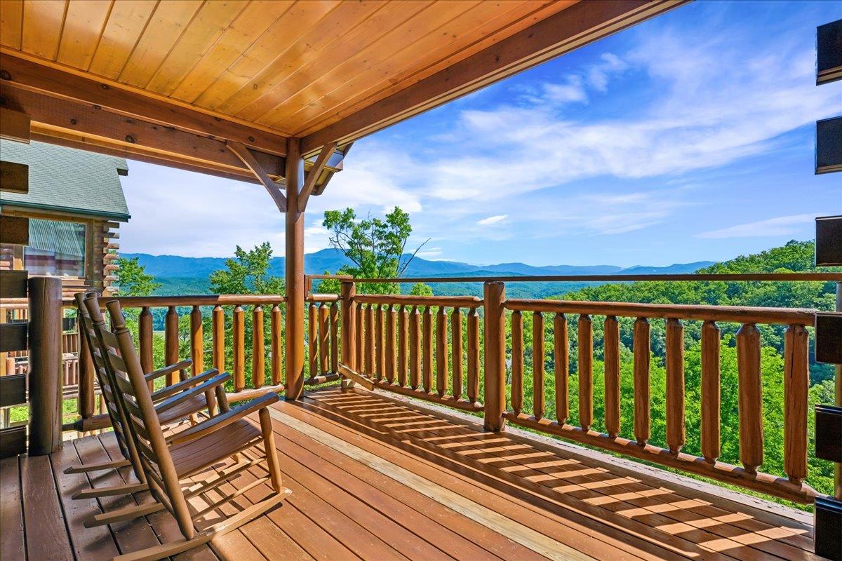 Main LevelBalcony