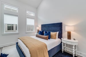 King Bedroom, 2nd Floor