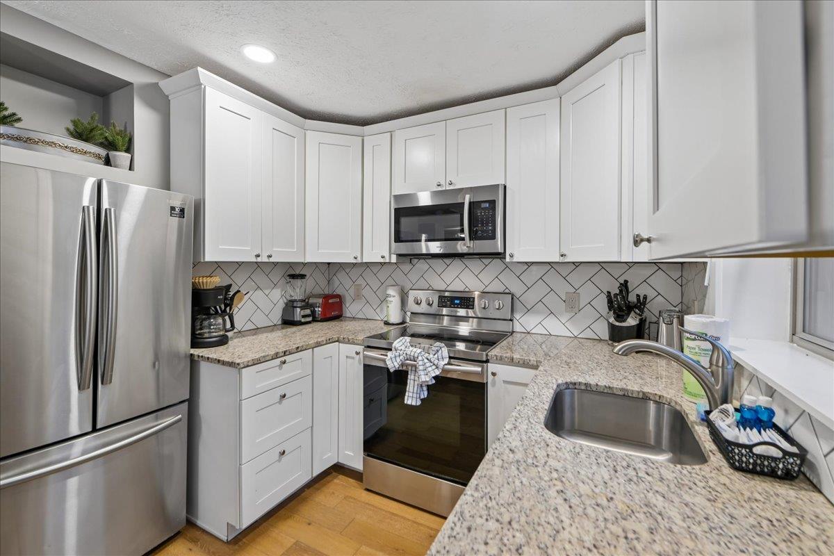 21Kitchen