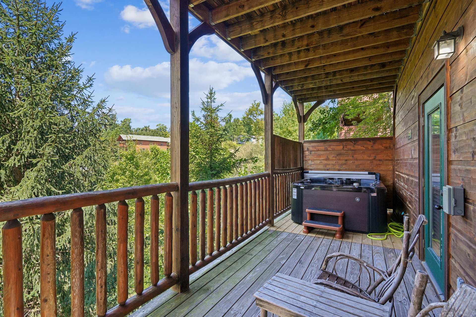 33Balcony