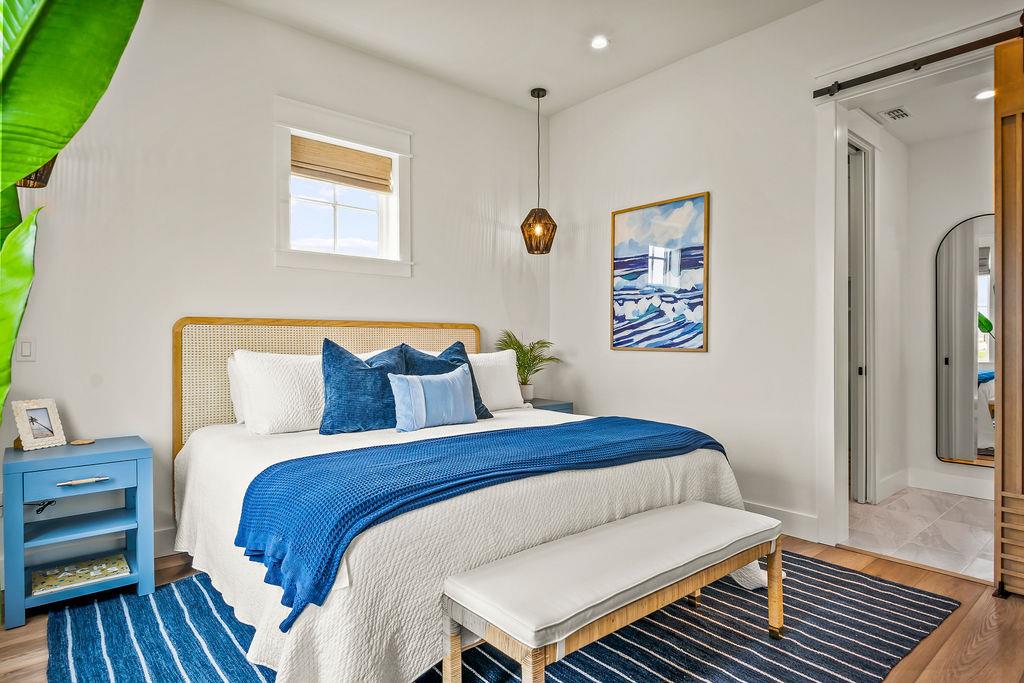 Third King Bedroom, 1st Floor