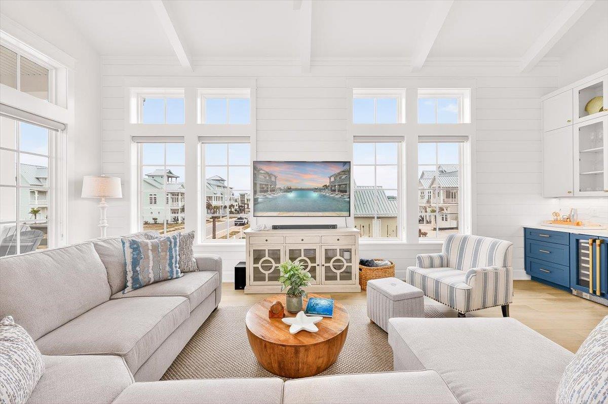 2nd Floor, Main Living Room