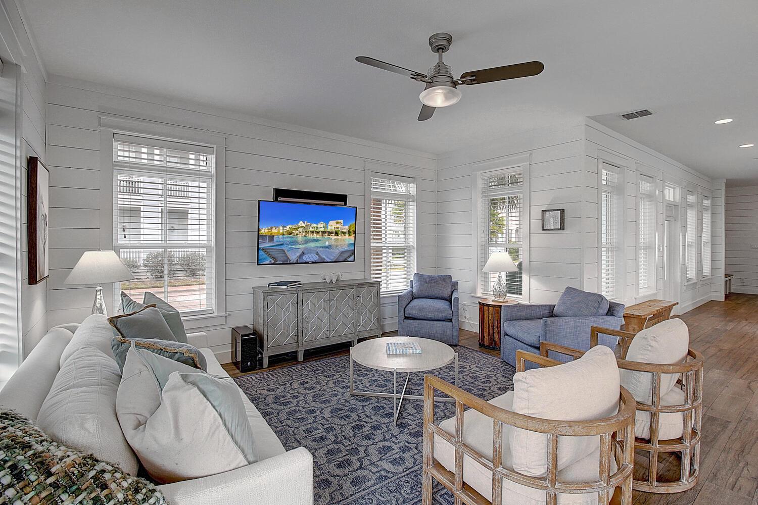 1st Floor Living Area