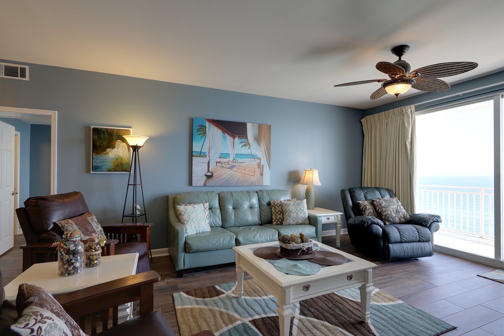 Splash Resort 907W 4