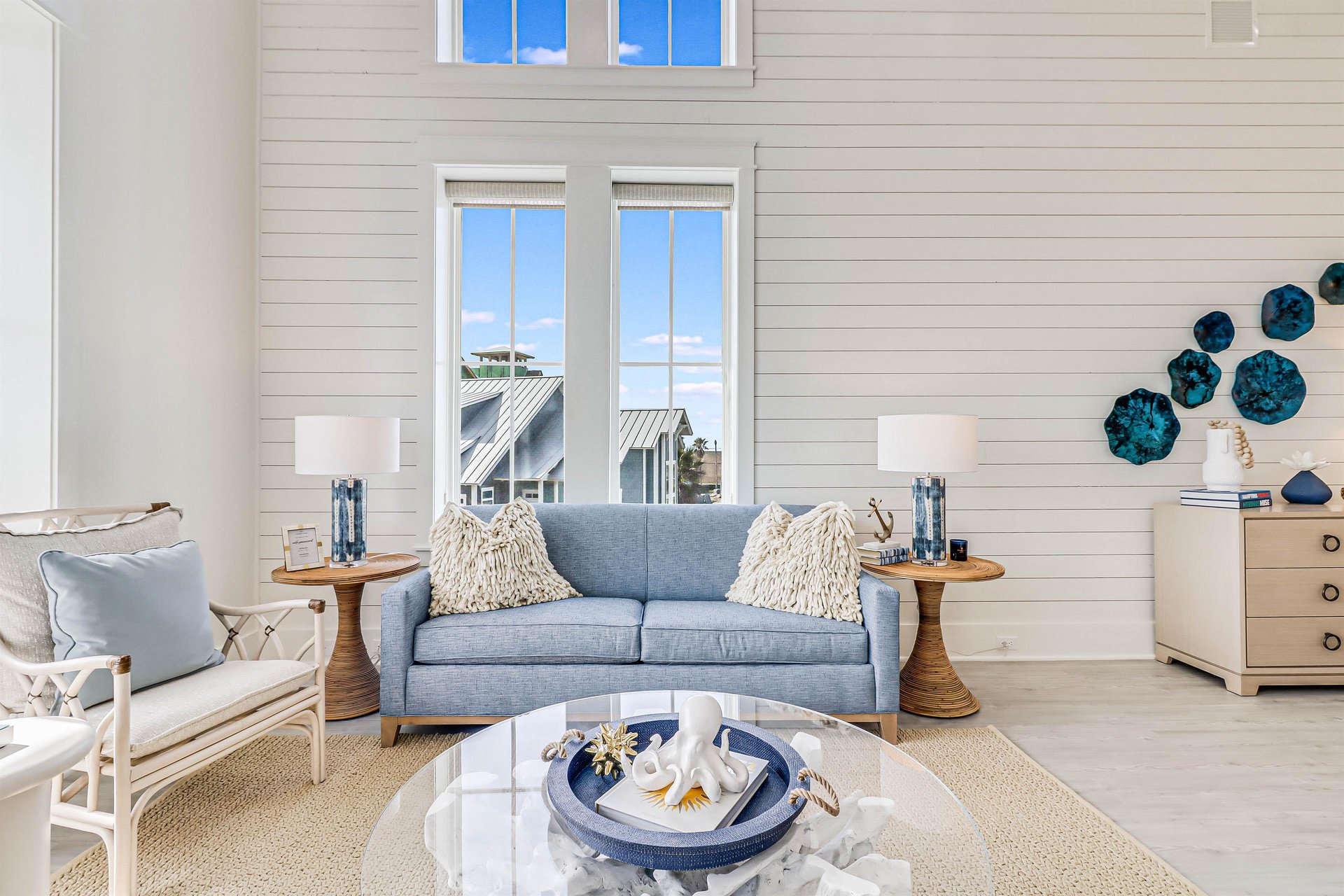 Main Living Room, 1st Floor