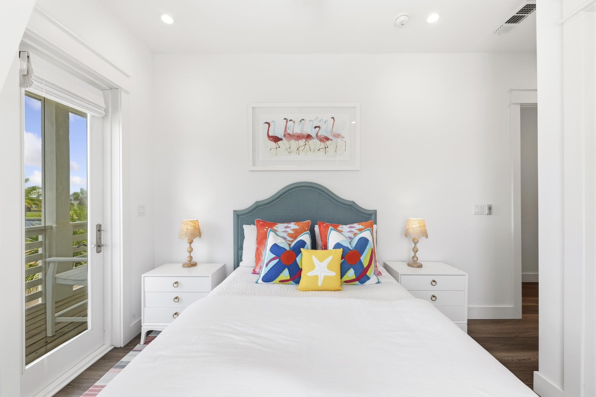 Queen Bedroom, 2nd Floor
