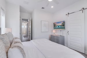 Third King Bedroom, 2nd Floor