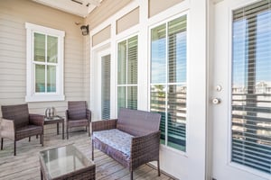 1st Floor Living Room Balcony
