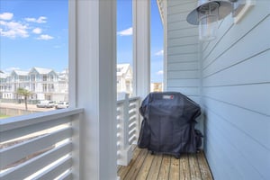 Side Grilling Balcony, 2nd Floor