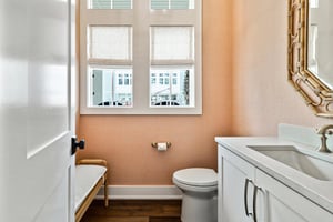 Powder Room, 1st Floor