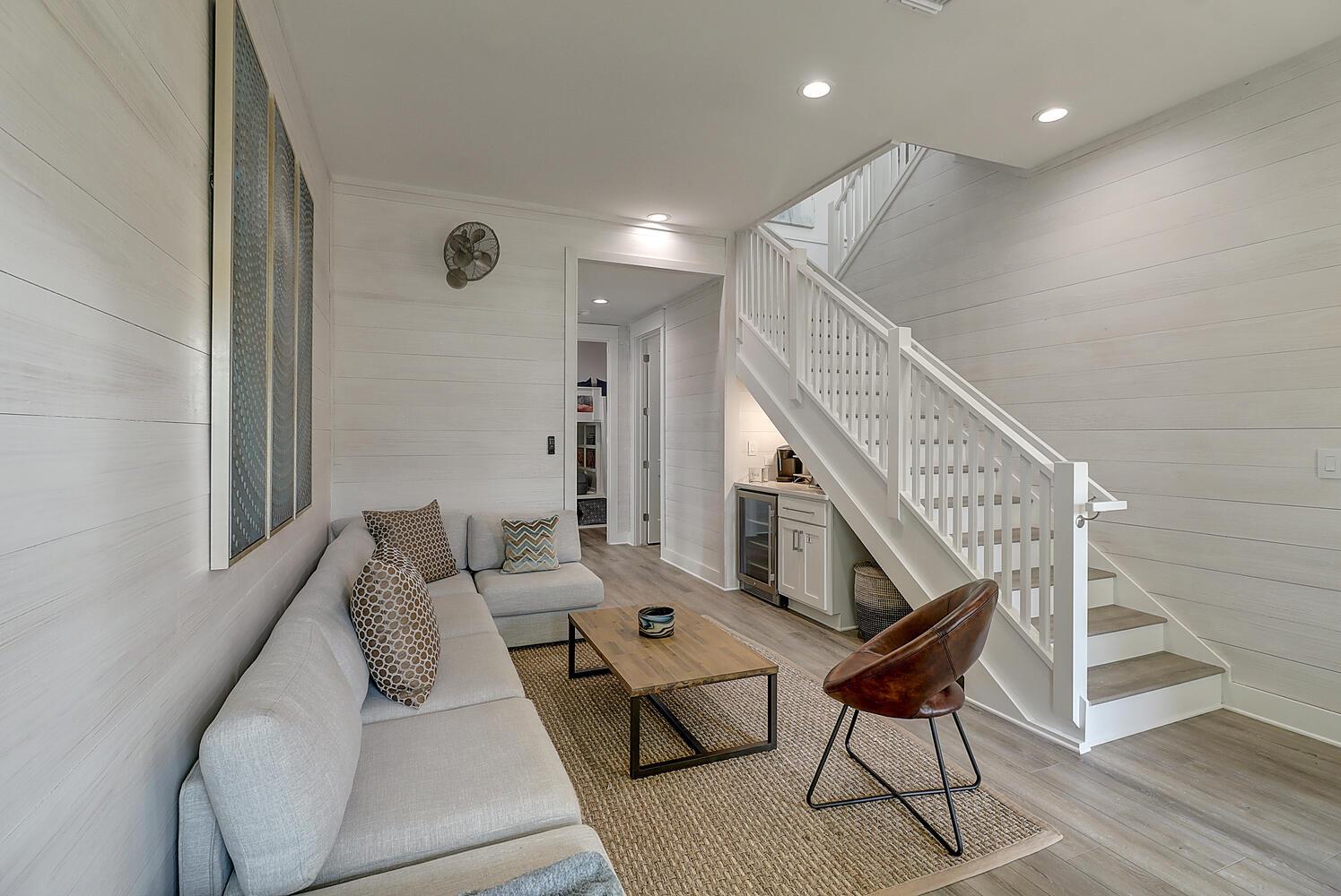 1st Floor Living Area