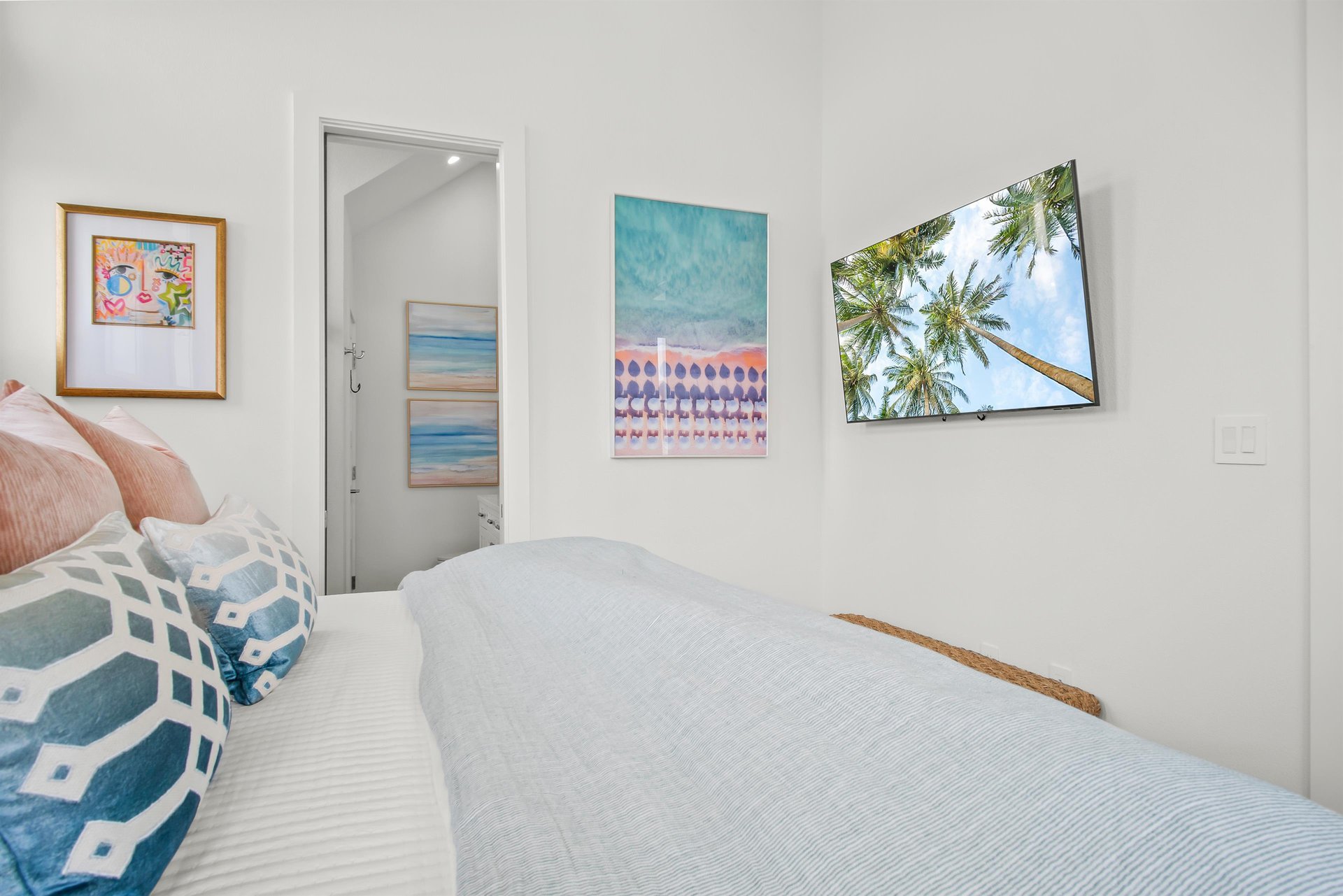 Second King Bedroom, 1st Floor