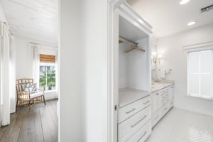 Primary King Bathroom, 2nd Floor