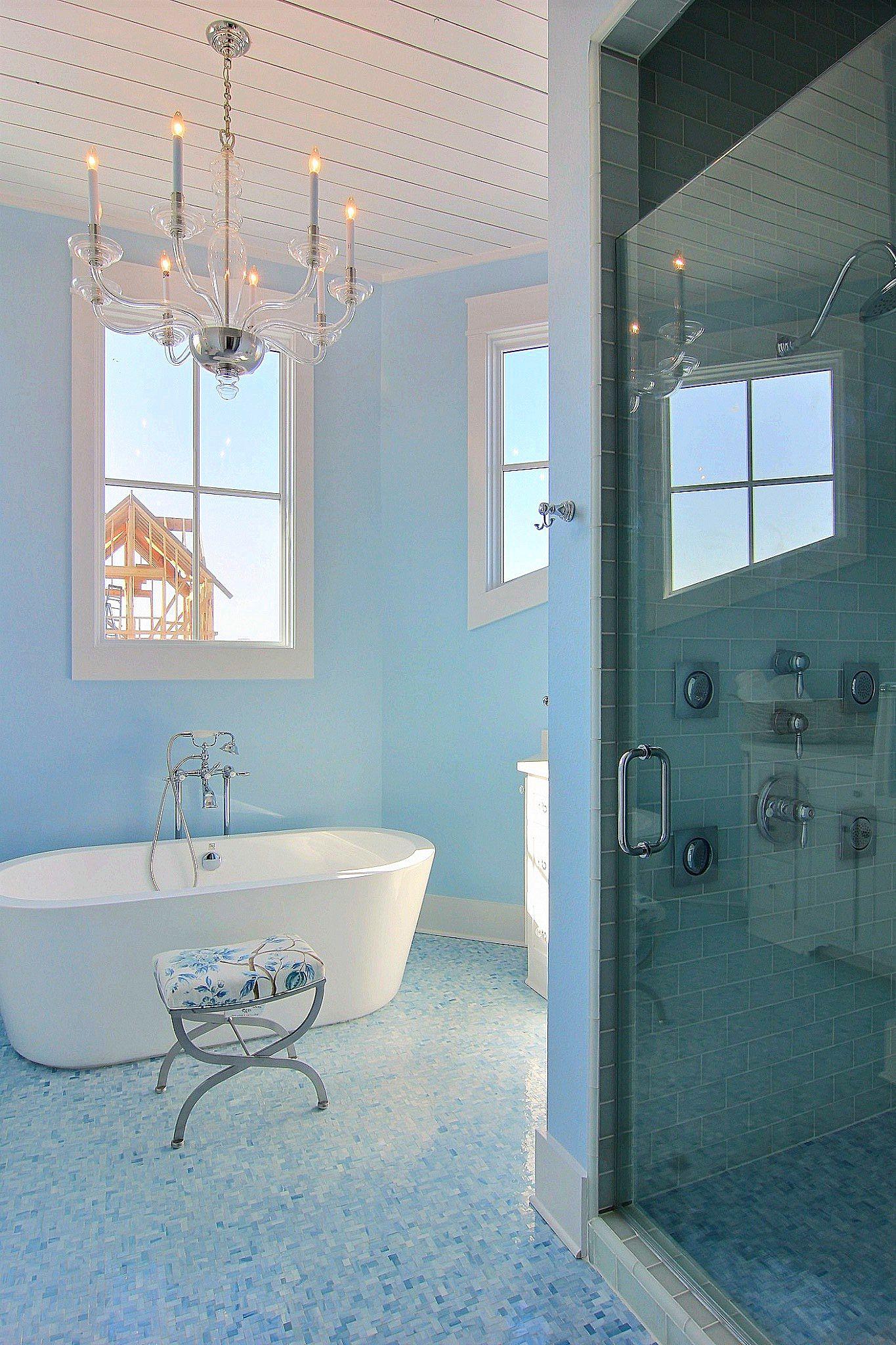 Second King Bathroom, 3rd Floor