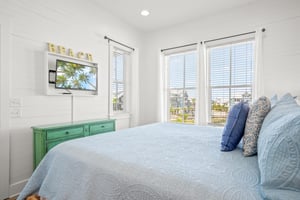 1st Floor 2nd King Bedroom