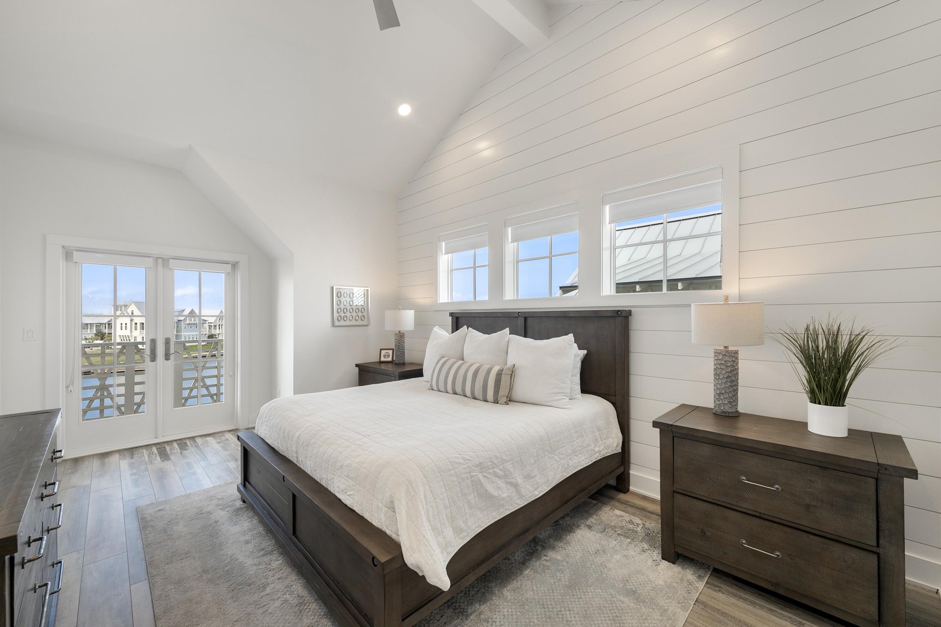 1st King Suite, 3rd Floor