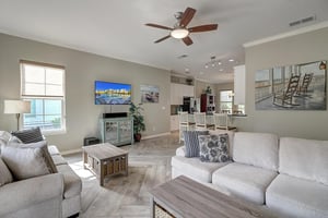 1st Floor Living Area