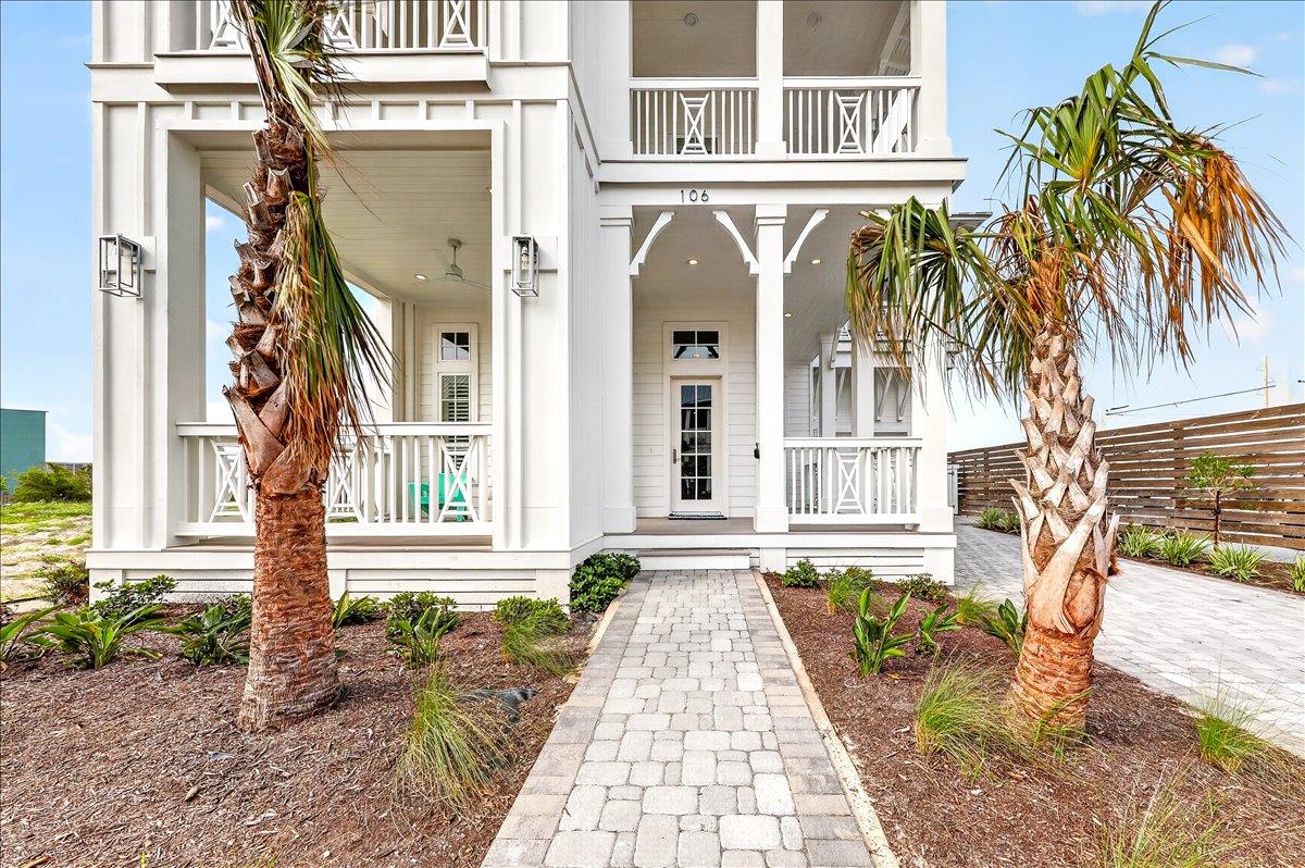 1st Floor, Front Porch