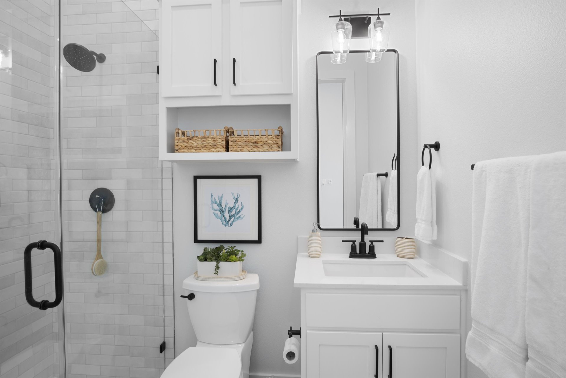 1st Floor King Bedroom