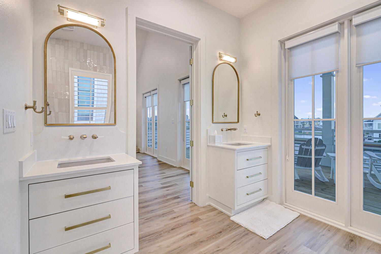 Primary King Suite Bathroom, 2nd Floor