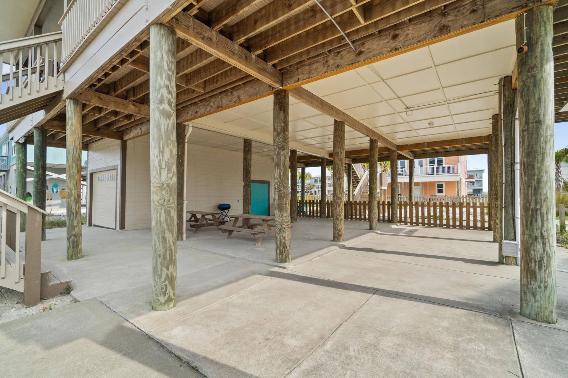 Hangout Space Under Home