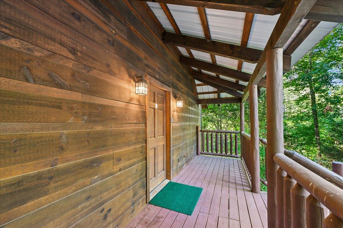32Porch