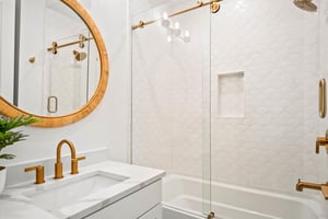 Bunk Bathroom, 1st Floor